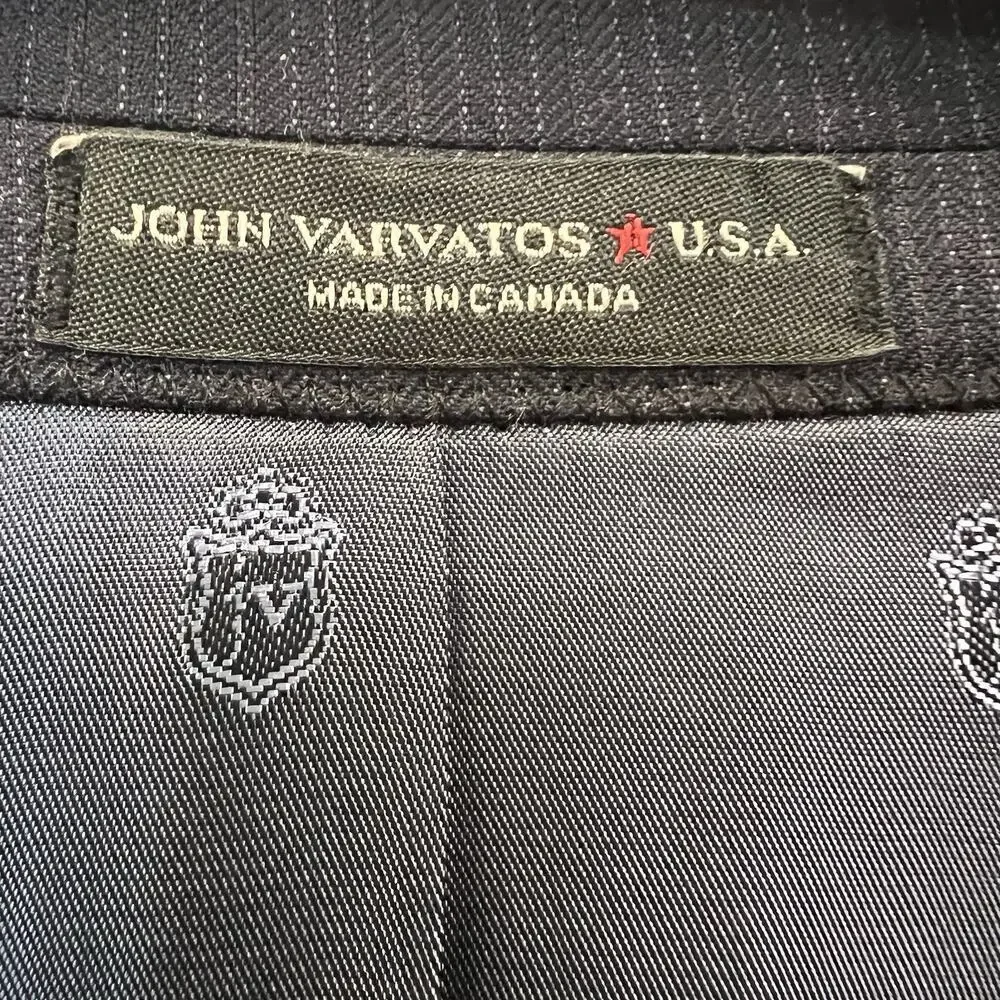 JOHN VARVATOS USA Blazer Jacket Sport 43L Navy Thin Stripe‎ Two Button 100% Wool